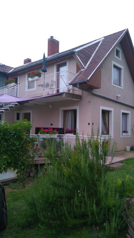 Bertalan Apartman Vonyarcvashegy Exterior photo